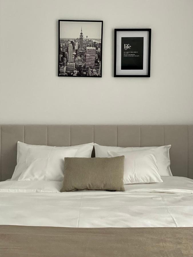 Cosy Apartments & Bistro Pufesti Экстерьер фото