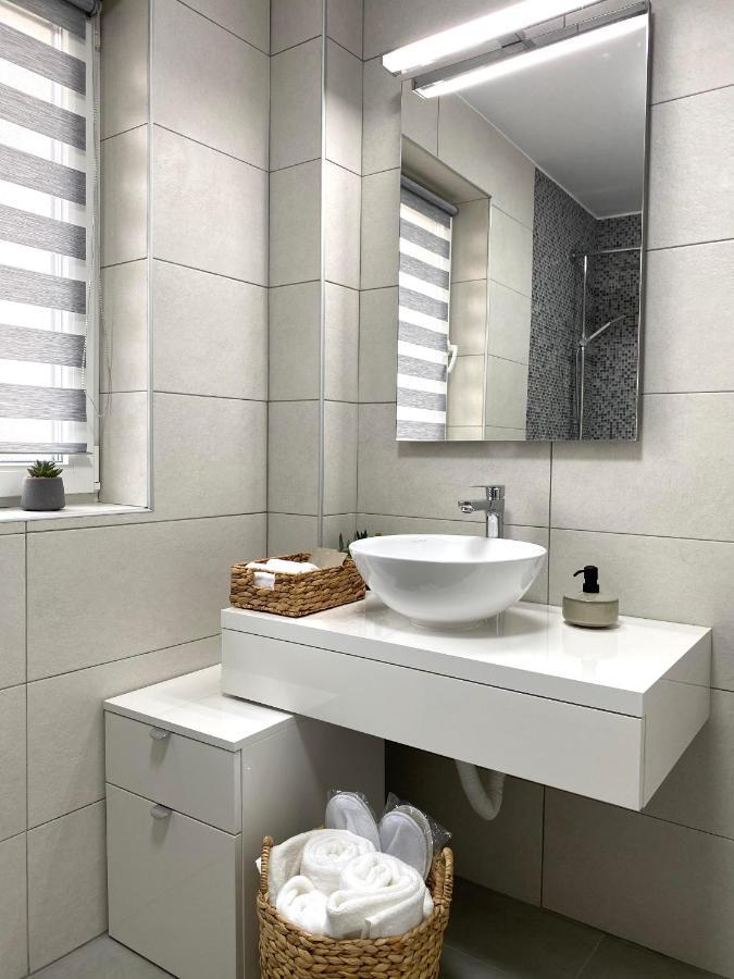 Cosy Apartments & Bistro Pufesti Экстерьер фото