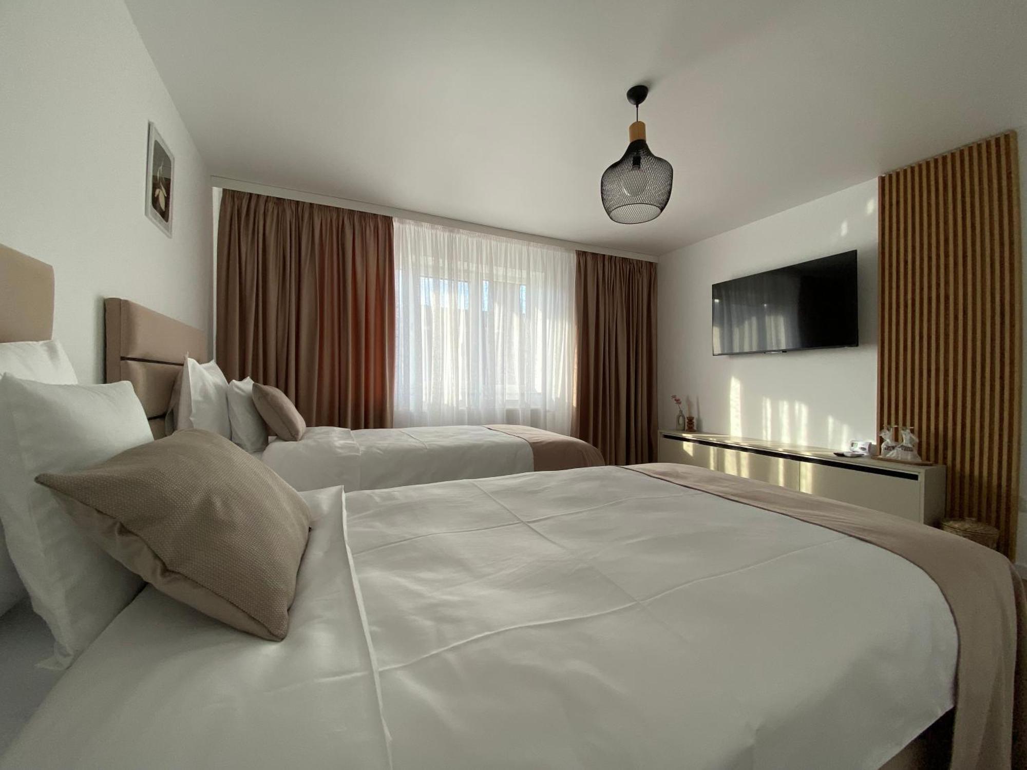 Cosy Apartments & Bistro Pufesti Экстерьер фото