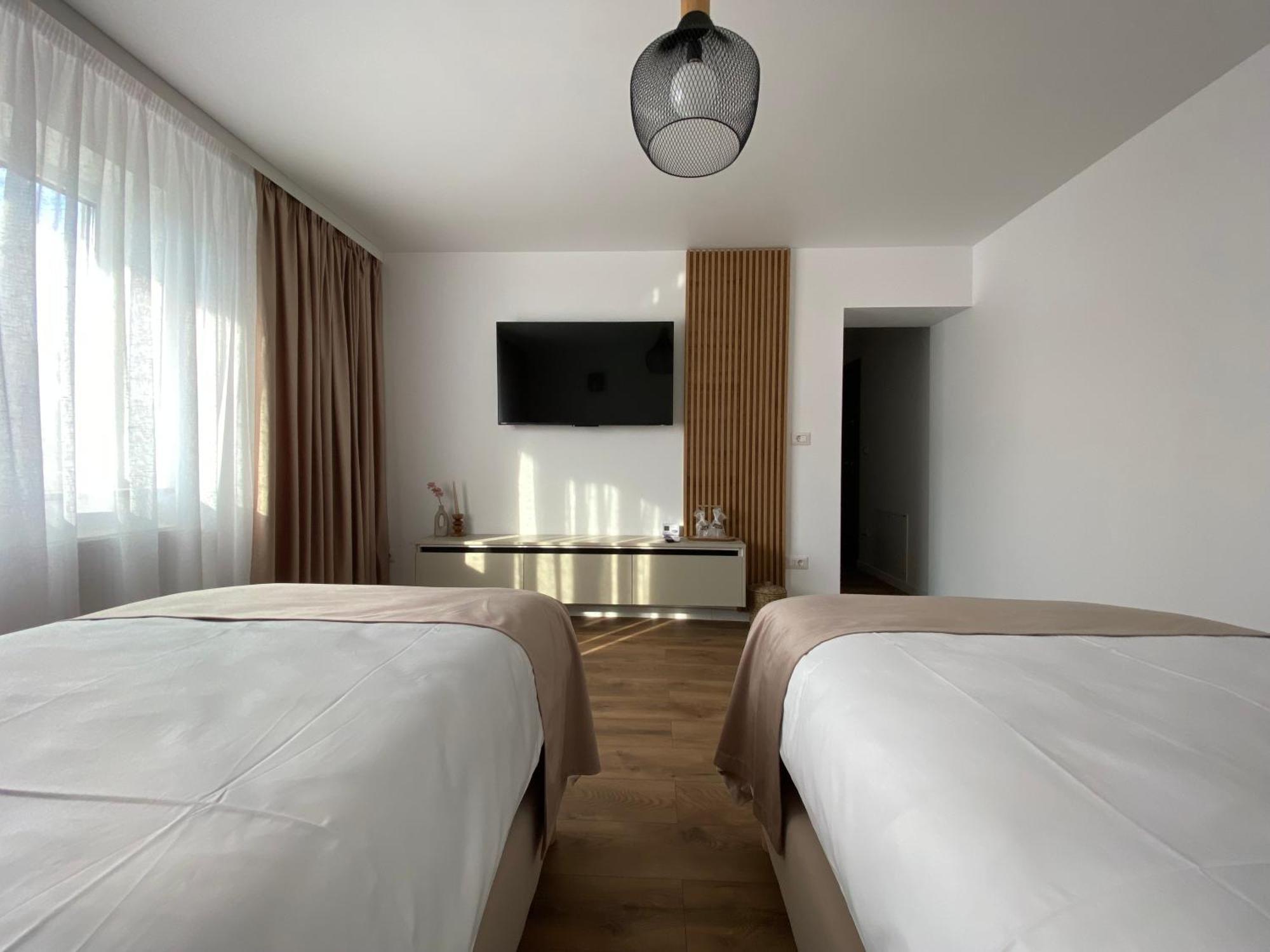 Cosy Apartments & Bistro Pufesti Экстерьер фото