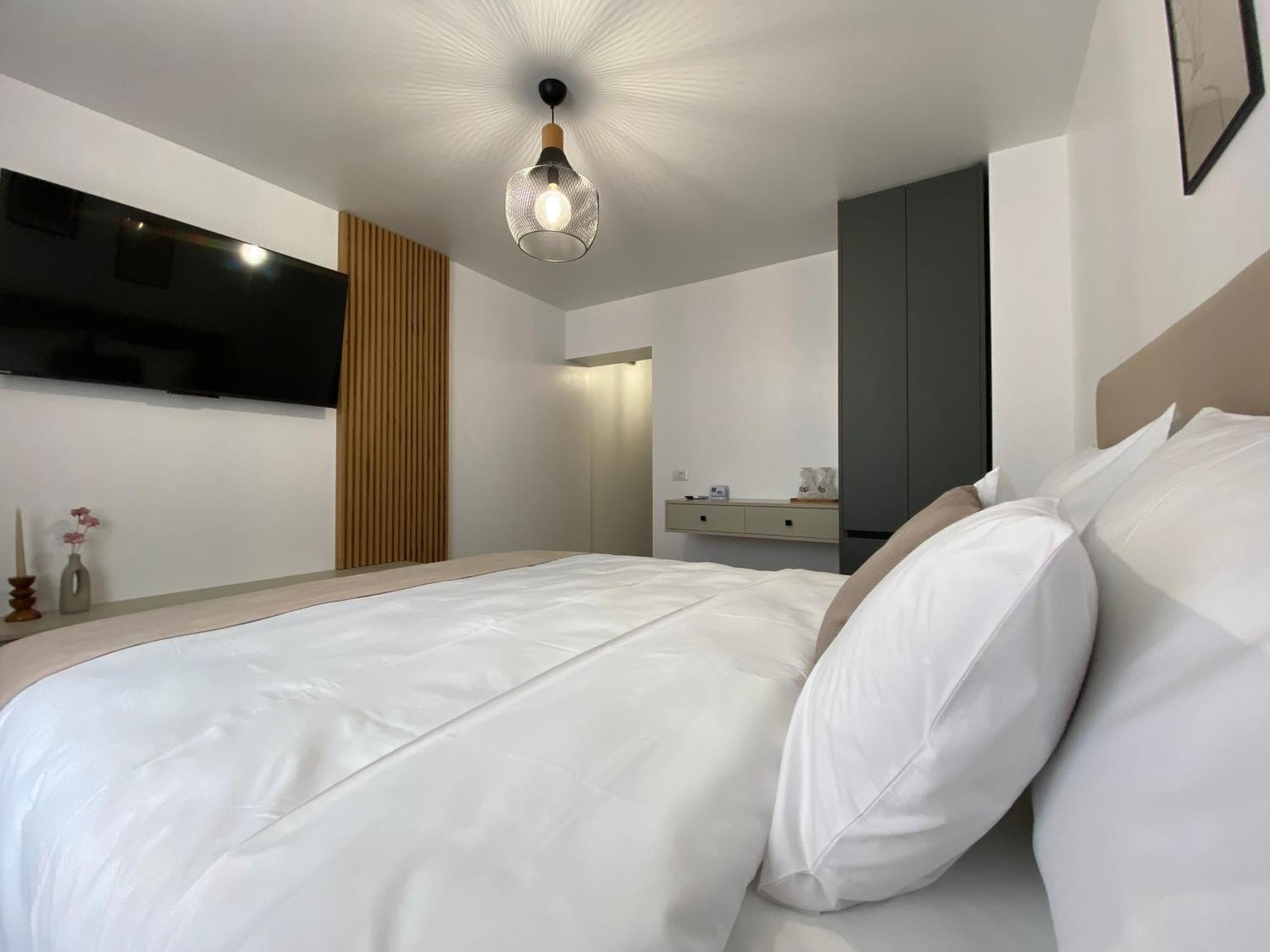 Cosy Apartments & Bistro Pufesti Экстерьер фото